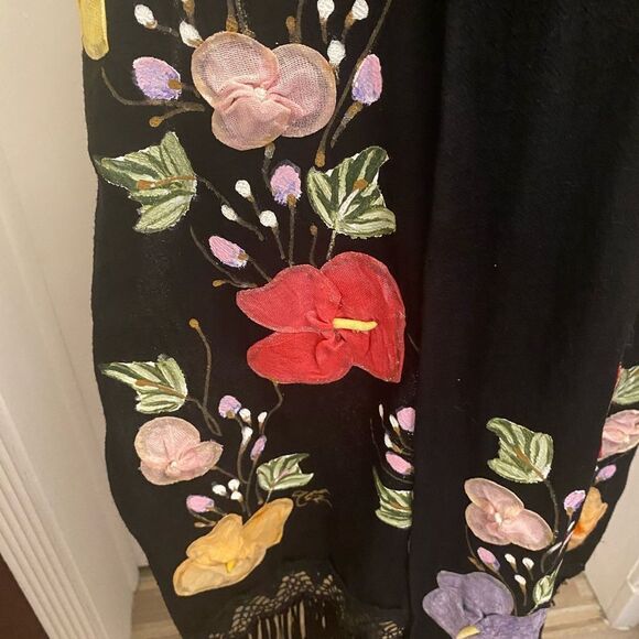 Ana R. By Ana Rosa 100% floral handmade scarf/ shawl , made in Mexico - Picture 4 of 11